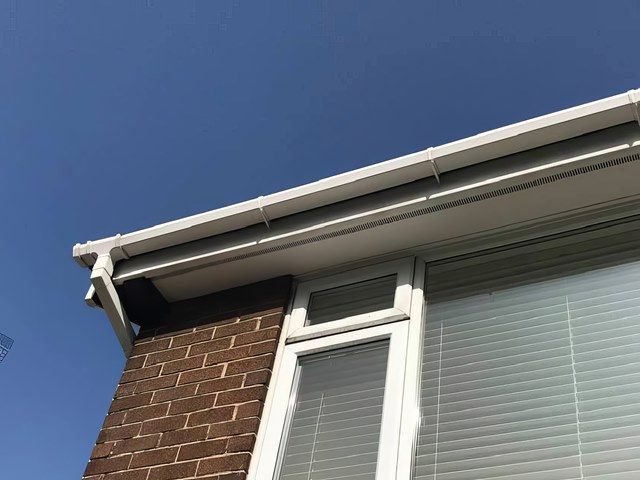 images/fascia-soffits/slider/fascia-soffit-cleaning1a-kireth-ai.jpeg